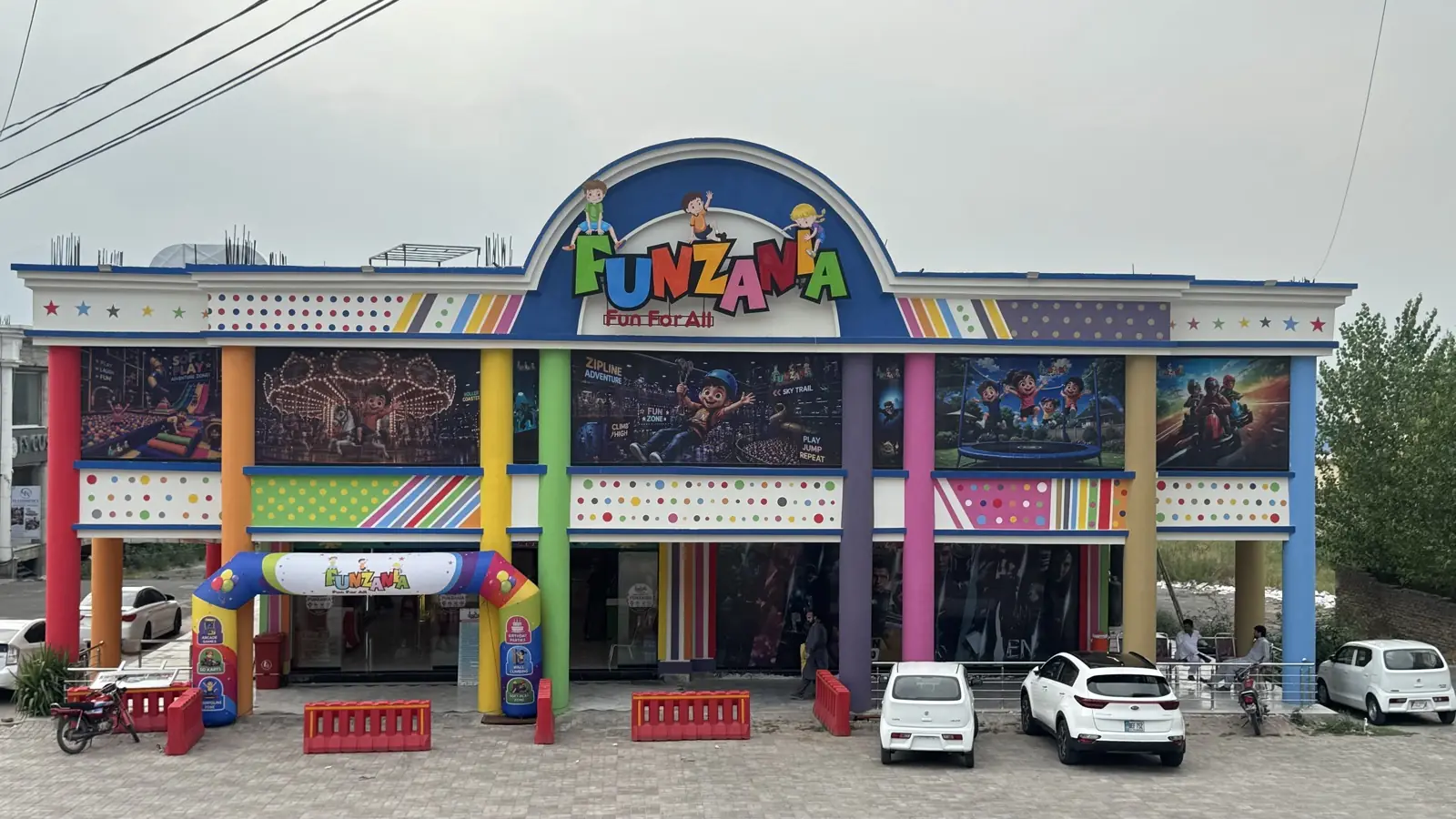 Funzania entrance signage, Fun For All